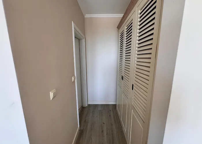 White Rock Castle - Pool & Apartment *